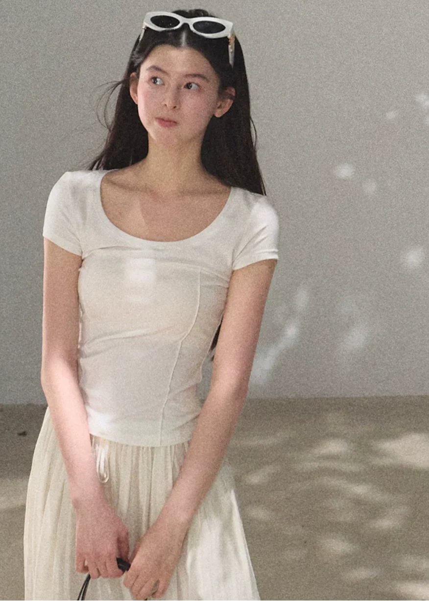 Bright Line U-Neck Tee - xacoolpin